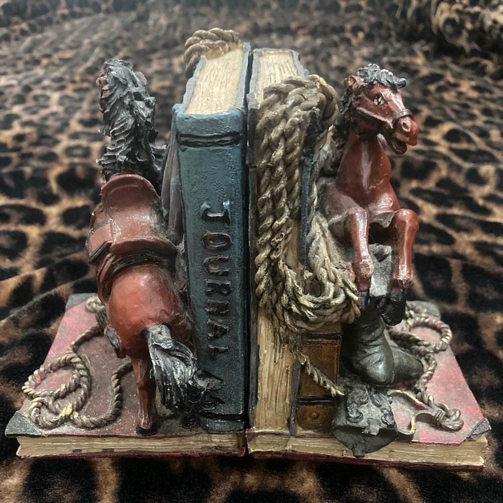 Horse bookends